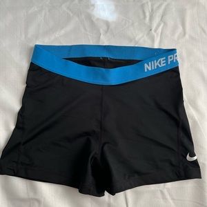Black Nike pros